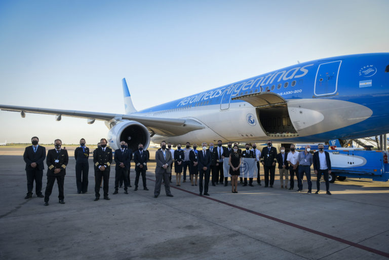 Partió hacia Moscú el avión de Aerolíneas que traerá al país 300 mil dosis de la vacuna Sputnik V