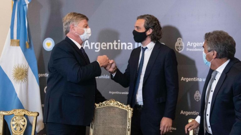 La Pampa acordó con AR-SAT el uso compartido de redes de fibra óptica