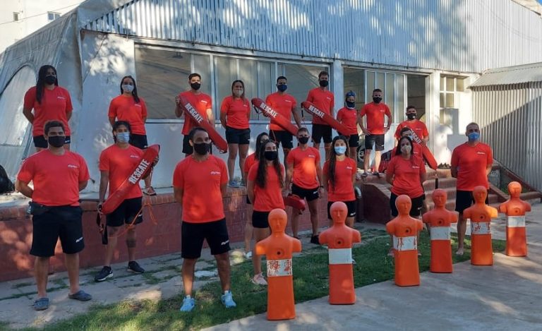 Alumnos de la Escuela de Guardavidas comenzarán en enero sus tareas en La Pampa
