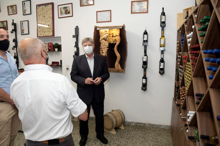 Una reconocida bodega pampeana abre sus puertas al turismo
