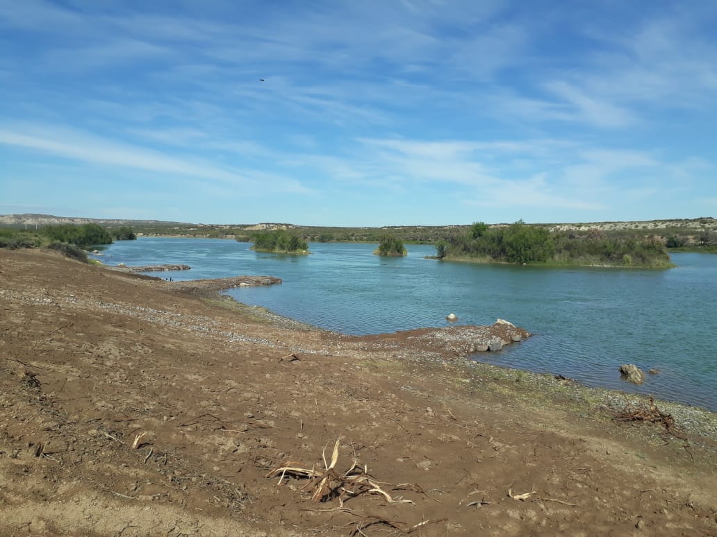 Inauguran una playa sobre el río Colorado en el pueblo más joven de La Pampa