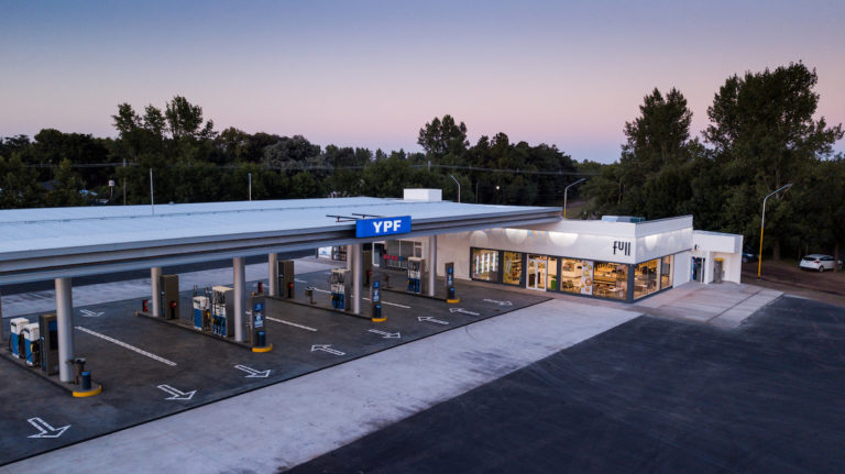 Se inauguró la nueva estación de servicio YPF: Petrosurco Norte.