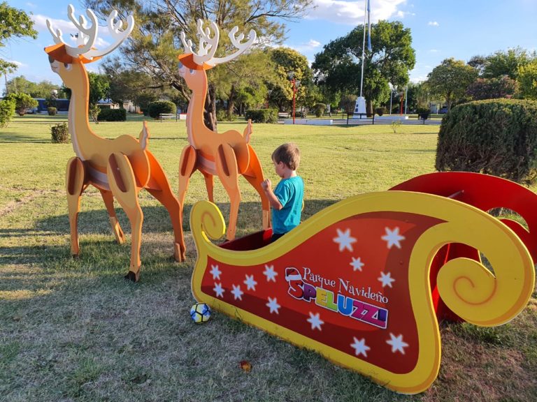 Hermoso domingo familiar se vivió en el parque navideño de Speluzzi
