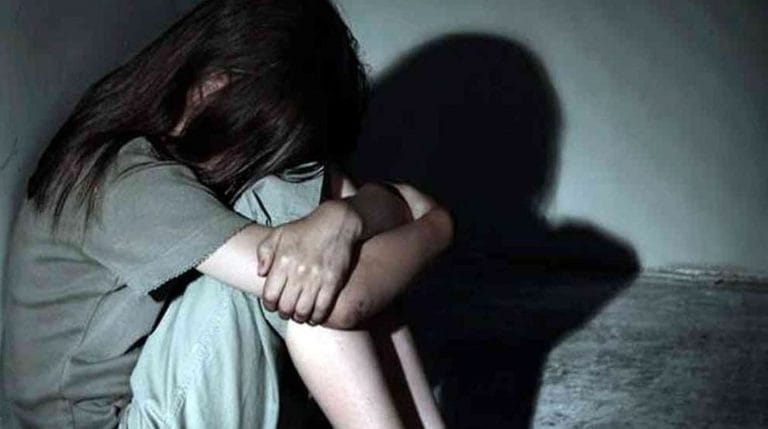 Escándalo en Jujuy: impidieron la ILE a una nena de 12 años embarazada de gemelos por una violación