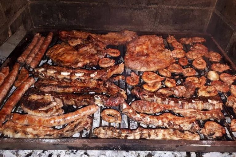 «Cortes parrilleros»: el Gobierno espera acordar precios del asado, el vacío y el matambre para las fiestas