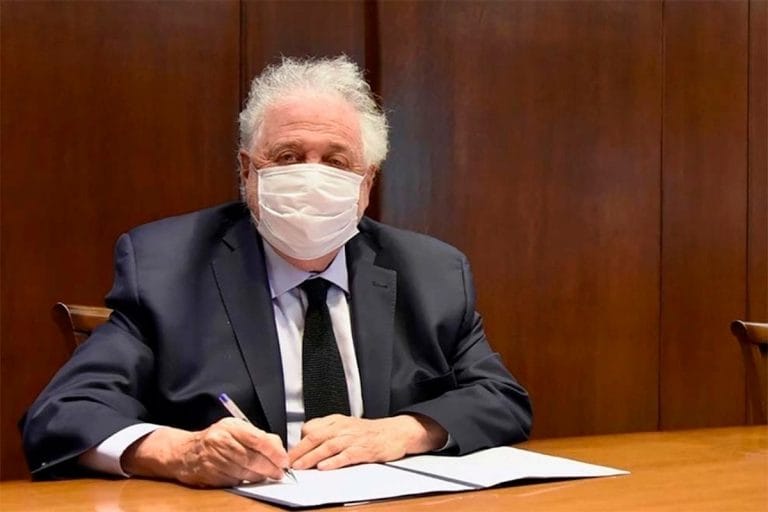 Pfizer pidió la autorización a Anmat para empezar a vacunar en la Argentina