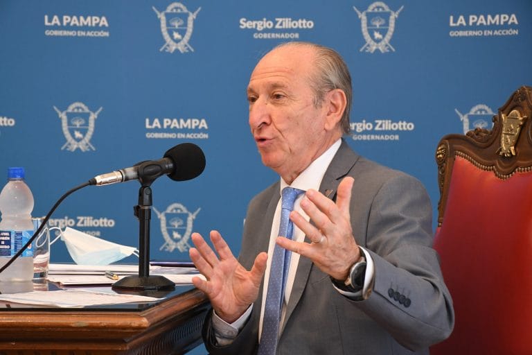 LA PAMPA: el plan de vacunación diseñado para el COVID-19 prevé vacunar a 122.600 pampeanos