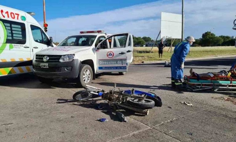 Mirá el video: Así fue el accidente del joven motociclista que lucha por su vida en Bahía Blanca