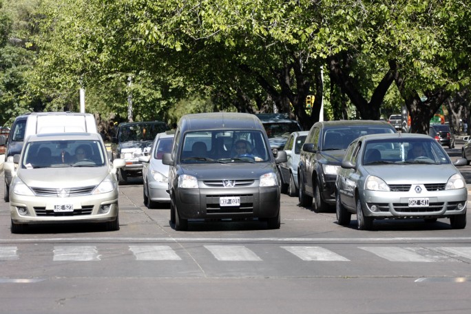La Pampa: los autos anteriores al 2007 no pagarán patente y quienes tenga deuda acumulada hasta ese año tendrán una bonificación al realizar la VTV