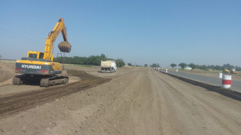 Continua la reparación de la Ruta Provincial N°4