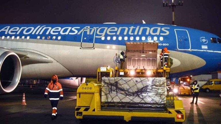 El Gobierno prepara otro vuelo a Moscú la semana próxima para traer el segundo cargamento de vacunas