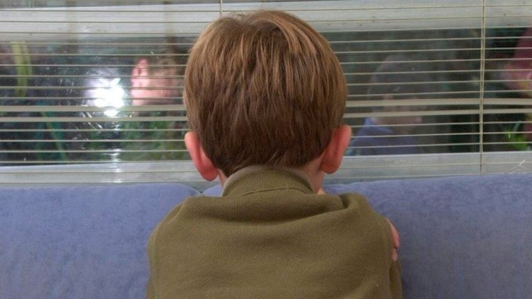 Indonesia castrará químicamente a los abusadores infantiles