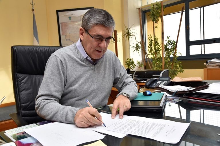 Paritarias: “Tenemos que ser muy cautos, no solo somos administradores del empleado público, sino de toda la actividad de la Provincia” indicó el ministro Franco