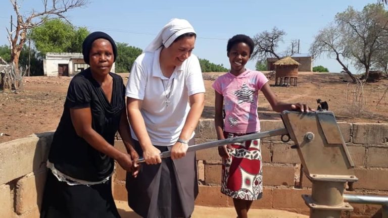 GRANDES HISTORIAS: Hermana pampeana cuenta cómo es su vida de misionera en África
