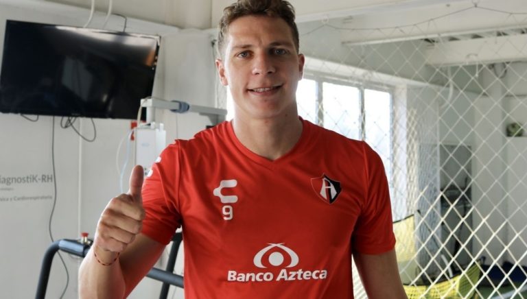 El pampeano Julio Furch fue operado con éxito y Atlas se reforzó con Milton Caraglio