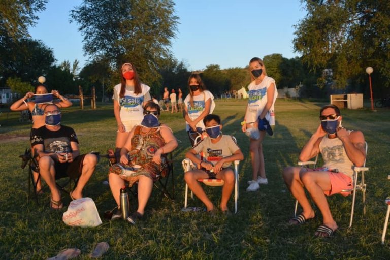 Con un camping renovado, avanza con éxito la temporada de verano en La Adela