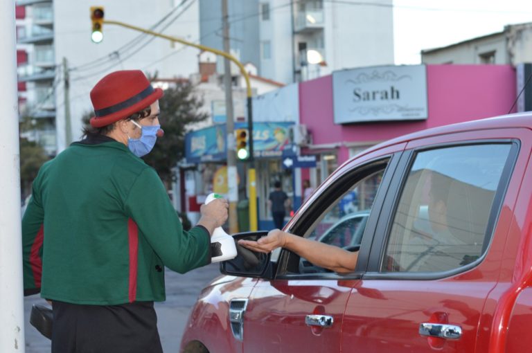 COVID-19: Avanza la campaña preventiva #SiSalísCuidate en Santa Rosa