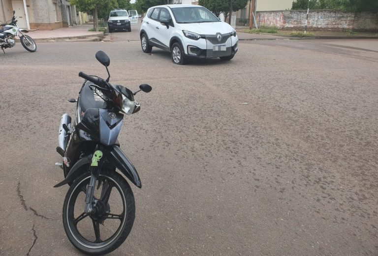 Accidente en calle 26 y 5: Dos menores de edad fueron trasladados al Hospital