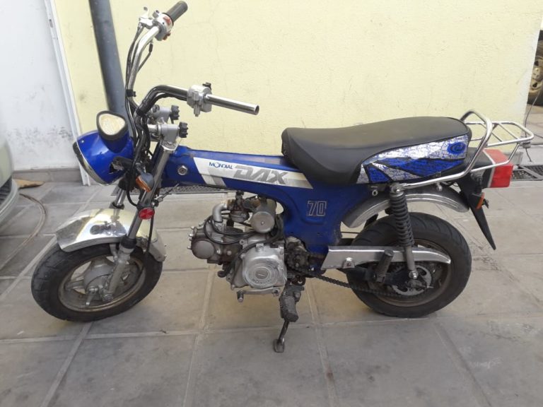 Había robado la moto, en plena fuga se cayó y dejó abandonada su pareja, menor de edad, en el lugar