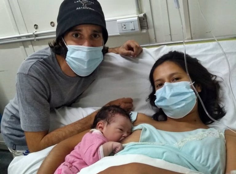 El primer bebé del año en General Pico: Es una niña que pesó 3,585 kg