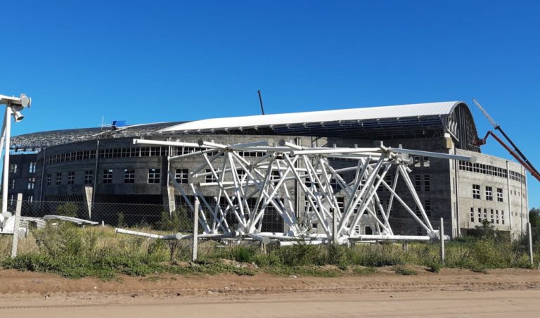El Gobierno vendió 1.300 toneladas de estructuras tubulares que no se usaron en el “Megaestadio” por más de $ 32 millones de pesos