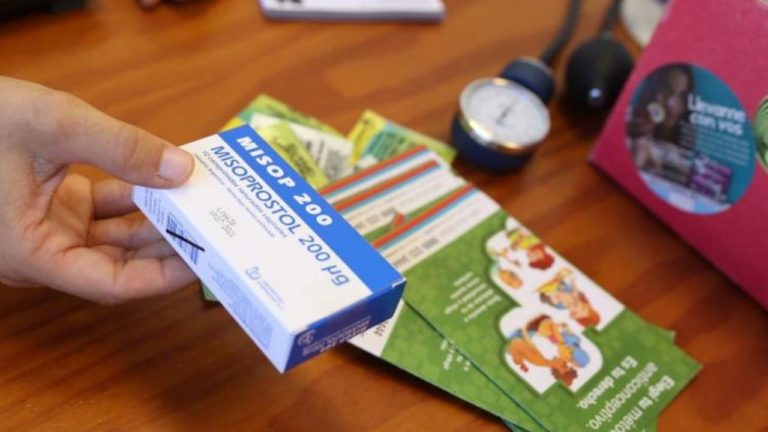 El aborto no requerirá internación y se hará con un medicamento: “Ya se está distribuyendo en todo el país el misoprostol”