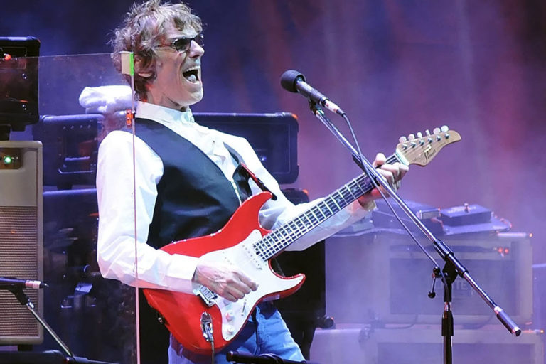La Pampa: Organizan homenaje a Luis Alberto Spinetta por el Día del Músico