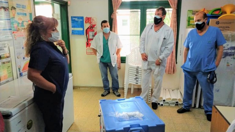 La jefa del servicio de vacunación aseguró que “el balance es muy positivo, se aplicaron 725 dosis y hay mucha demanda”