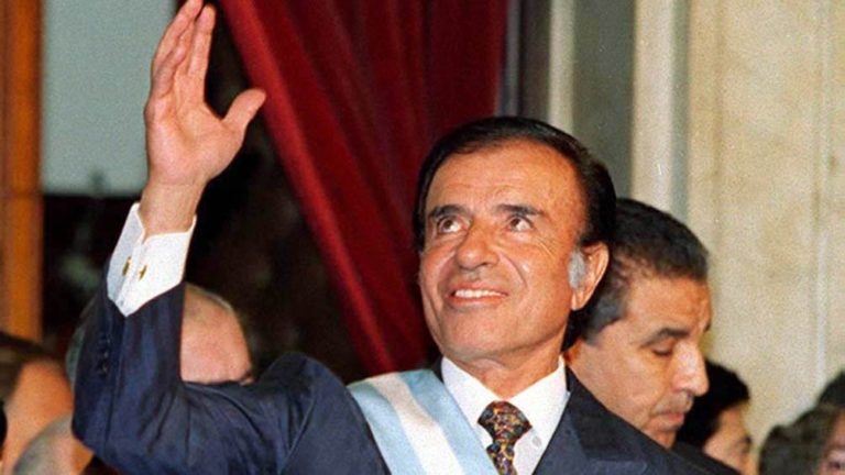 El Presidente decretó tres días de duelo nacional por la muerte de Carlos Saúl Menem