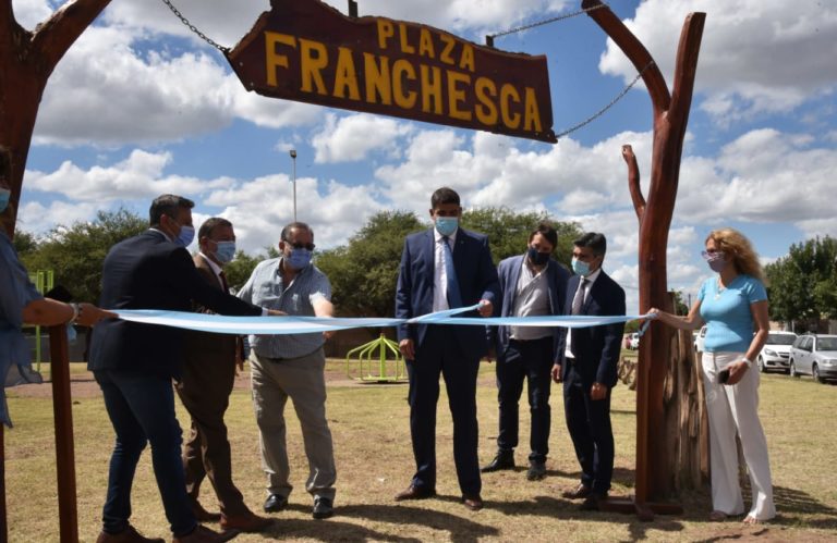 Durante un aniversario “distinto” se inauguraron varias obras en Victorica