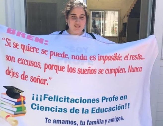 Brenda Martínez se mostró muy feliz por recibirse y dejó una hermosa reflexión para aquellos que persiguen un sueño