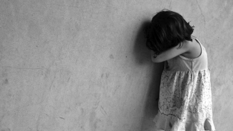 Confirmaron la condena a cuatro años de prisión para un camionero que abusó de su hija en reiteradas ocasiones