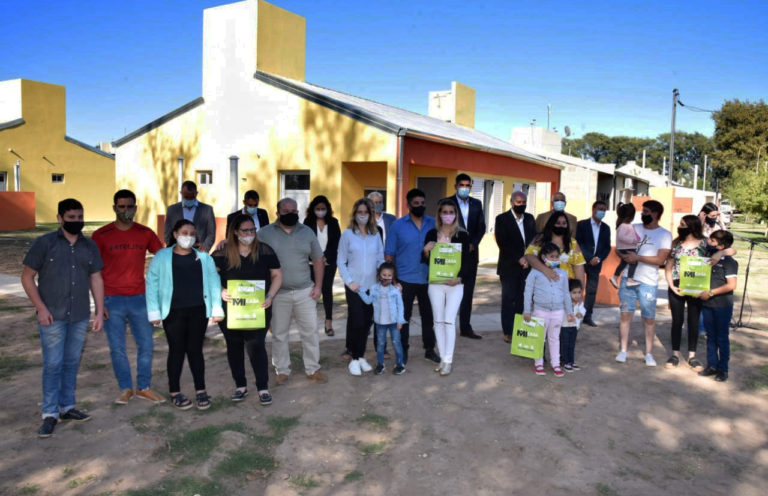 Se entregaron cuatro viviendas del plan “Mi Casa” en Parera