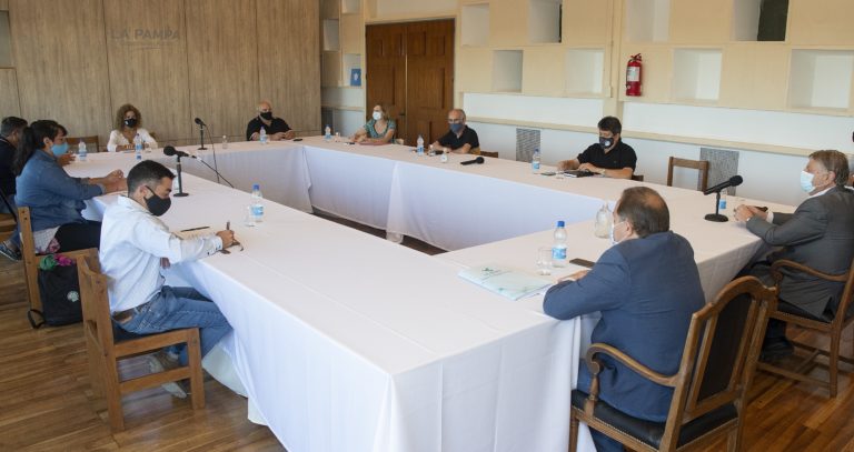 Ziliotto se reunió con la Intersindical: “Vamos a garantizar lo que podamos cumplir, sin poner en riesgo el equilibrio financiero”