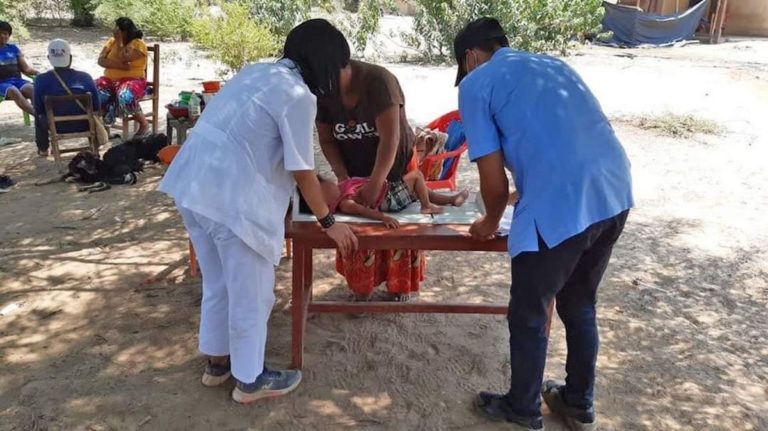 Una mujer wichí se recibió de médica en Cuba y volvió a Salta para luchar contra la desnutrición