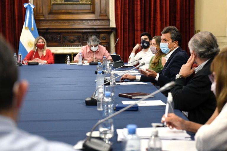 Sergio Massa recibió a diputados sindicales por el proyecto de Ganancias