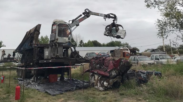 Se compactaron 103 toneladas de chatarra en Santa Rosa y comenzaron las tareas en General Acha