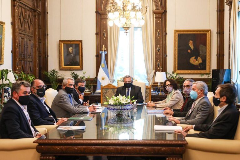 El presidente Alberto Fernández se reunió esta tarde con la Mesa de Enlace de Entidades Agropecuarias
