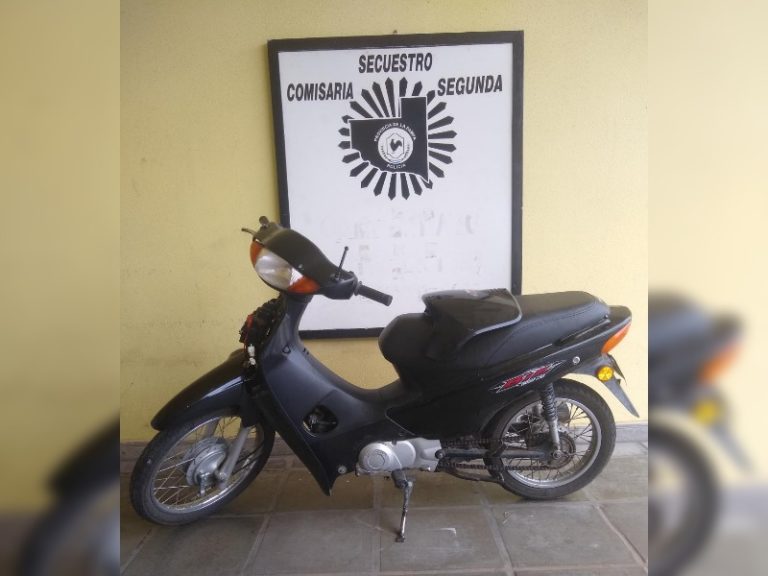 Menores sustrajeron una moto, las interceptó la policía y fueron demoradas