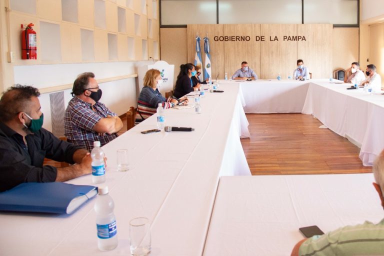 El Gobierno de La Pampa y los gremios llegaron a un acuerdo en paritarias: mirá acá los detalles