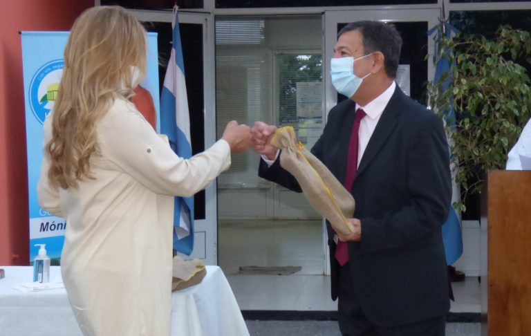 Entregaron reconocimientos a quienes durante la pandemia realizaron tareas esenciales durante el emotivo aniversario de Luan Toro