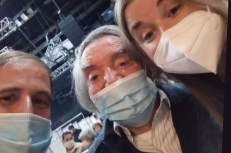 Carlitos Balá se vacunó contra el Coronavirus