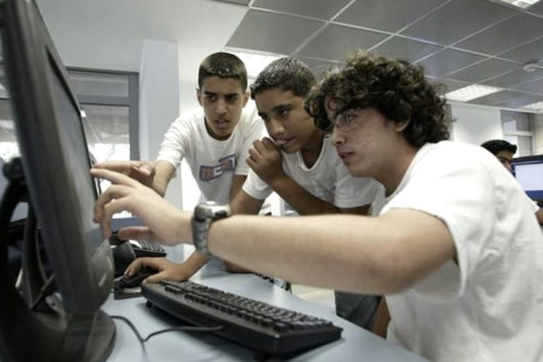 Habilitan a los adolescentes a realizar reclamos ante Defensa del Consumidor