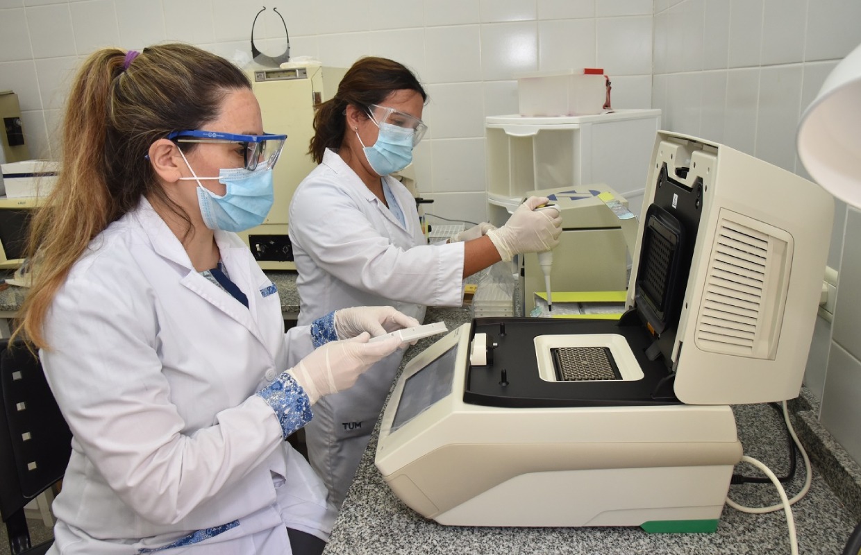 Invierten más de $ 5,7 millones en equipamientos para reforzar el laboratorio del Hospital Lucio Molas
