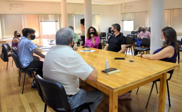 Licitan un nuevo lote de lámparas led para General Pico donde invitaron a las casas de electricidad de la ciudad, pero solo se presentó una