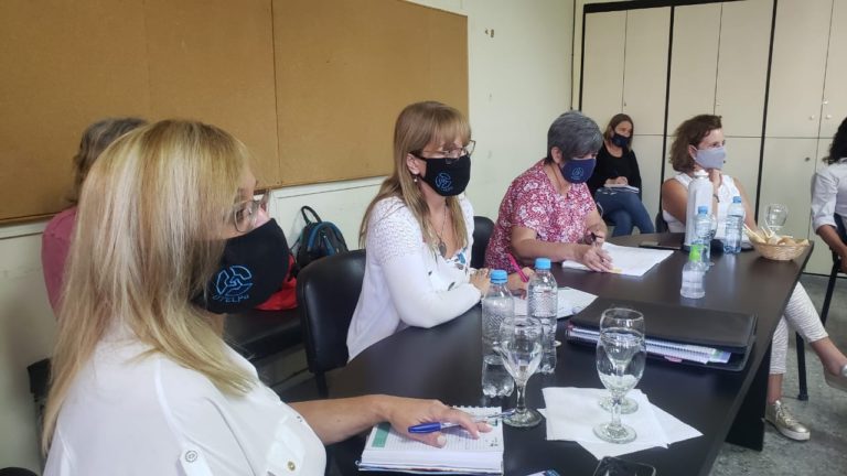 La secretaria gremial de UTELPA, Rosana Gugliara aseguró que las paritarias “se cerraron sin acuerdo salarial docente”