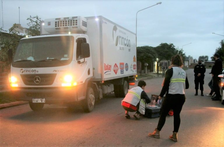 Camionero se bajó a entregar mercadería y sufrió el robo de una mochila con $ 60 mil pesos en barrio Federal