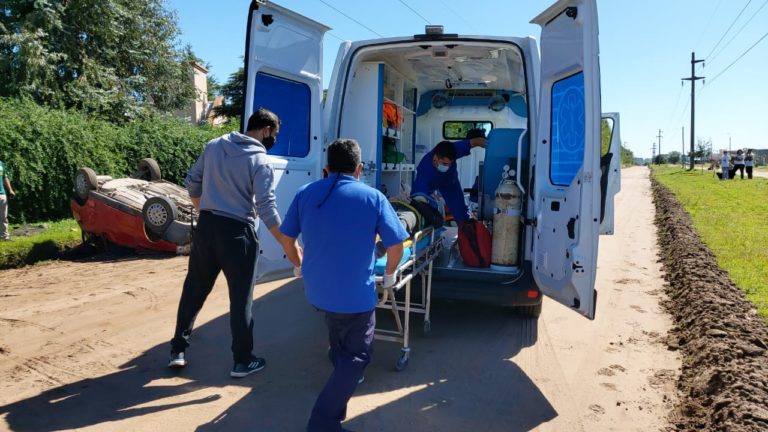 Parte médico de los jóvenes accidentados en calle 500: Dos están en terapia intensiva y otro fue trasladado a Santa Rosa