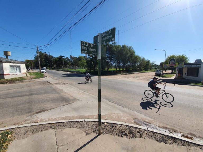 Vecinos de la calle 40 y 29 manifestaron su malestar y preocupación debido a que según ellos las obras en los desagües “no escurren el agua como deberían”
