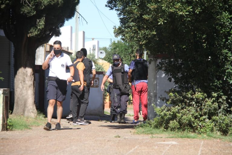 Trasladan urgente una persona herida de arma blanca al Hospital Gobernador Centeno